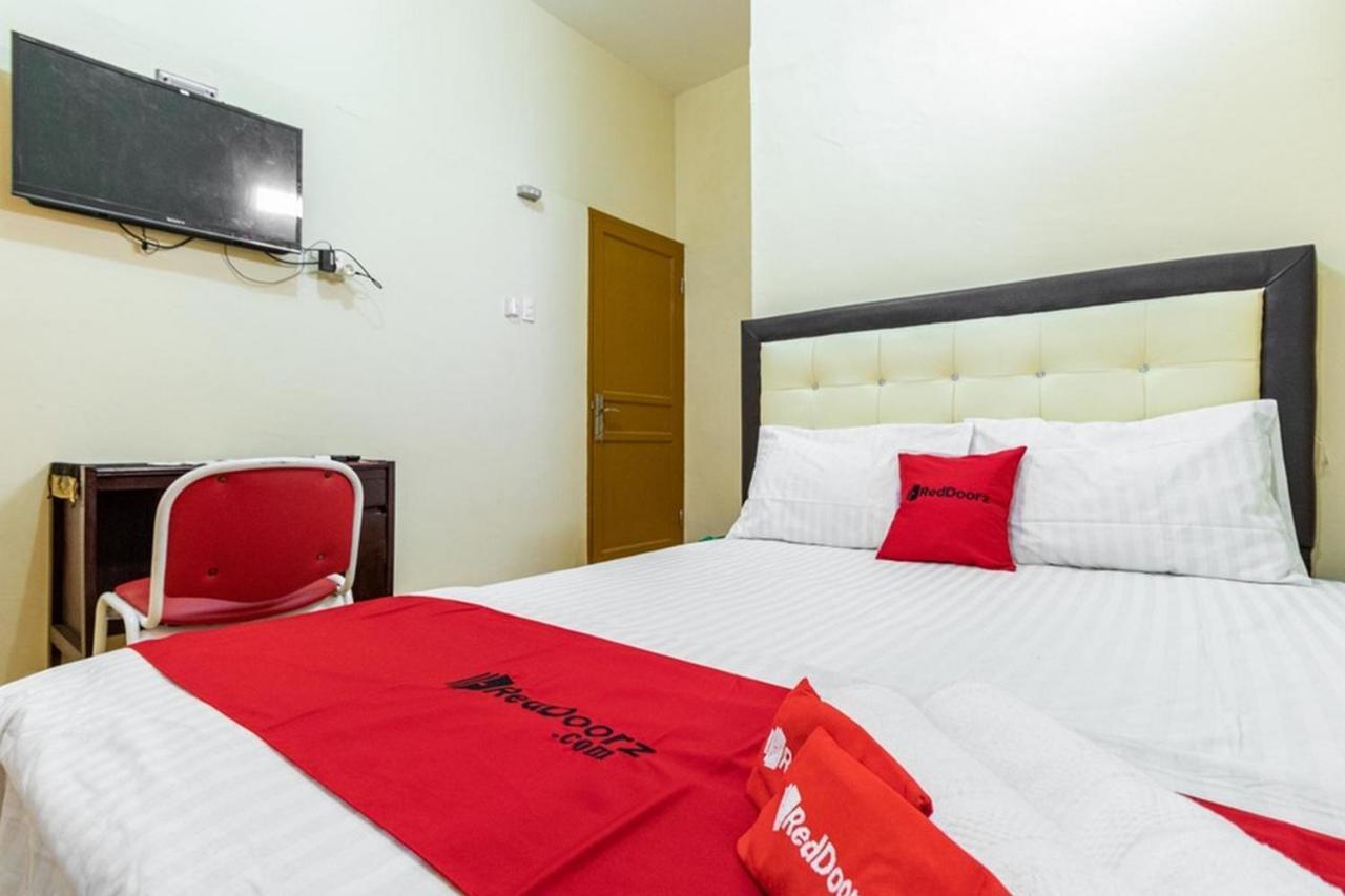Reddoorz Syariah @ Jalan Setiabudi Medan 3 Exterior foto